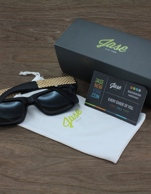 Load image into Gallery viewer, Jase New York Royce Sunglasses in Matte Black